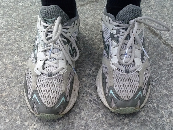 Review Mizuno WAVE AVENGER