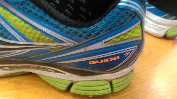 Review Saucony Guide 7