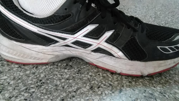 Review Asics GEL-EMPEROR