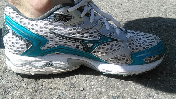 Review Mizuno WAVE ELIXIR 4